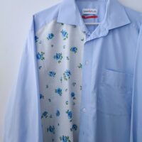 Błękitna koszula w kwiaty, Śnieżka, z kieszenią