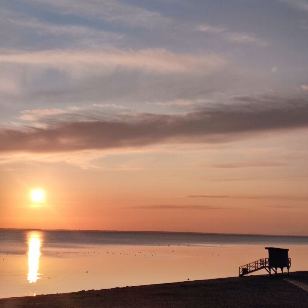zachód słońca nad morzem