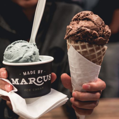 lody w wafelku i w kubeczku