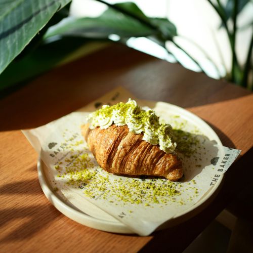 croissant z pistacjami