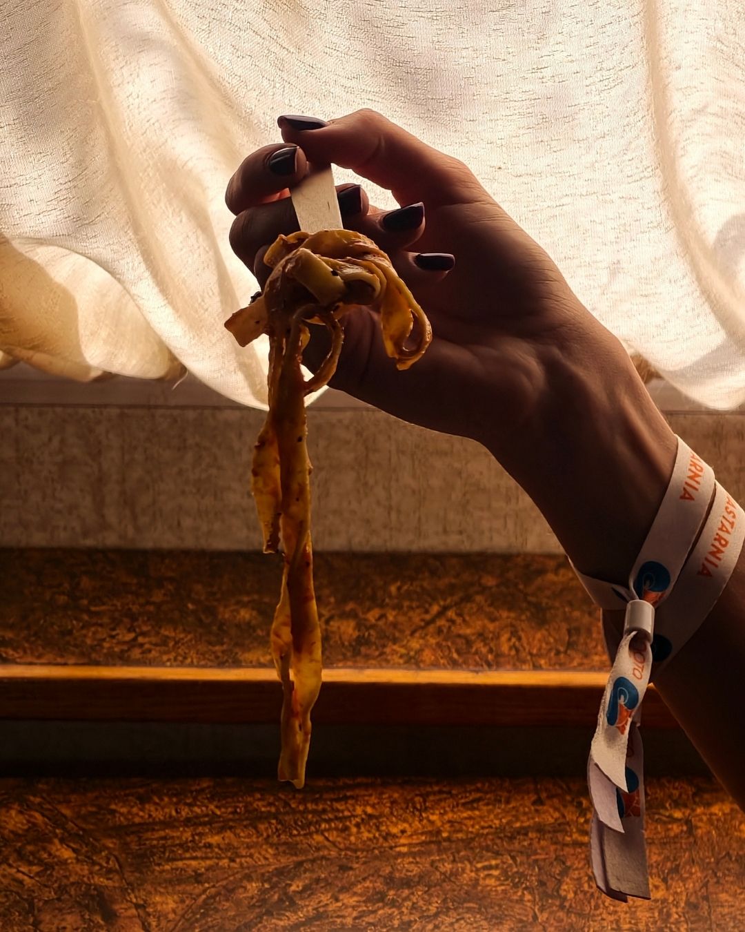 Makaron tagiatelle na widelcu