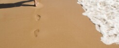 stopy na piasku